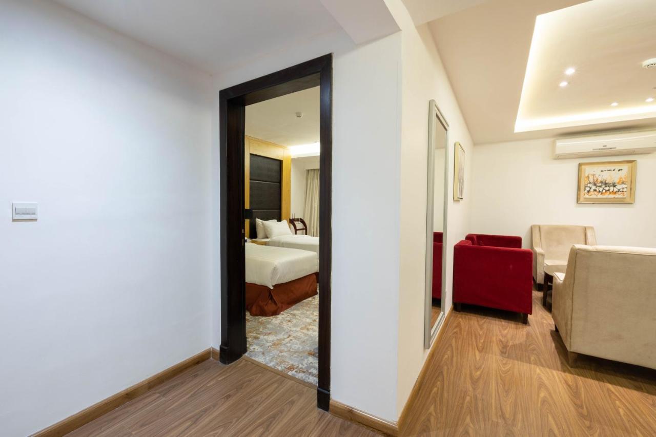 Mira Business Hotel Ar Riyad Esterno foto